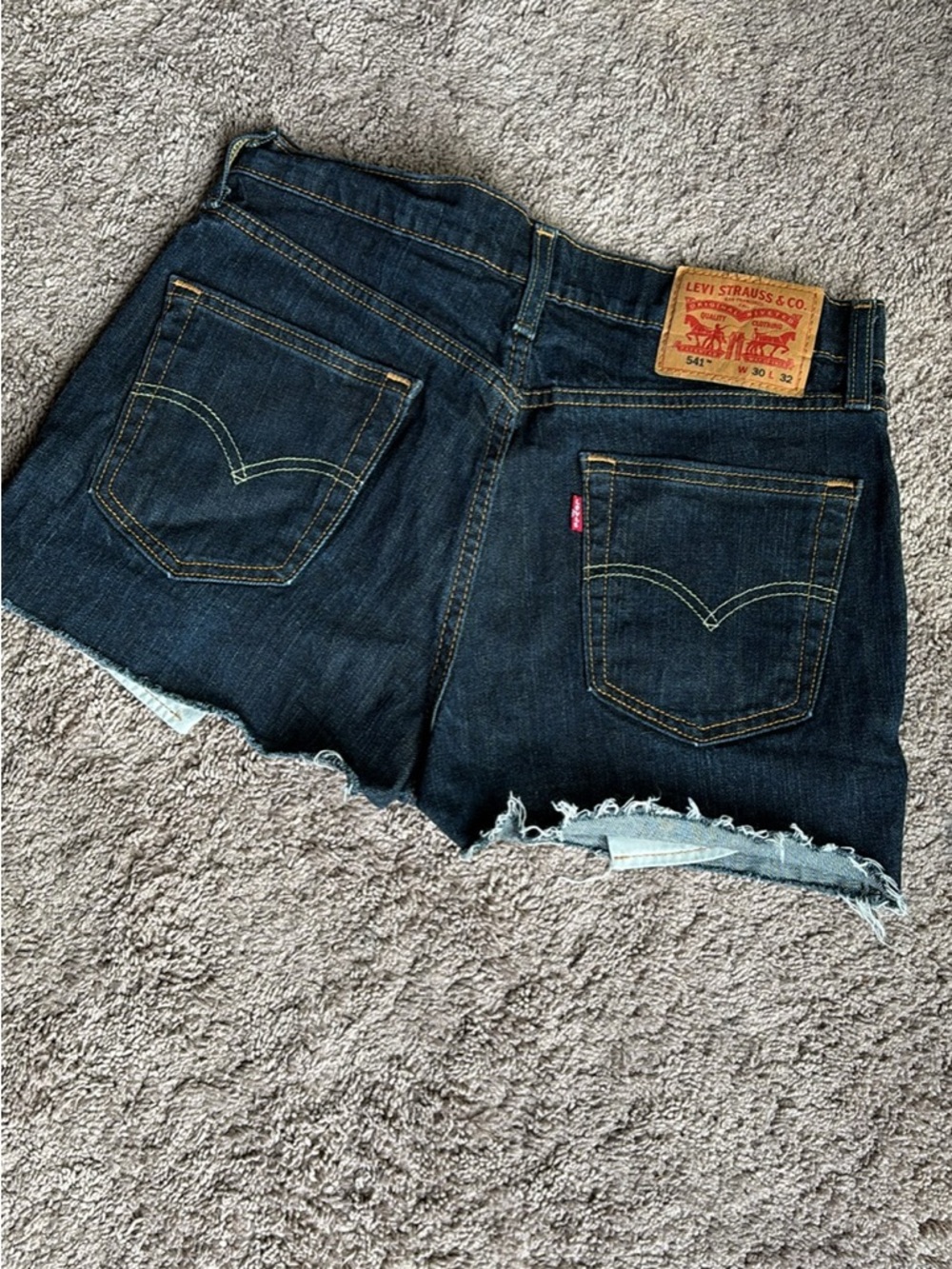 Levi's 514 Dark Indigo Denim Cutoff Shorts with Frayed Hem size 30